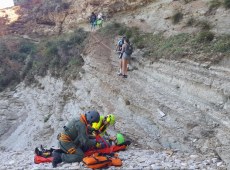Donna cade dalla scogliera a Castellammare del Golfo, intervento del soccorso alpino