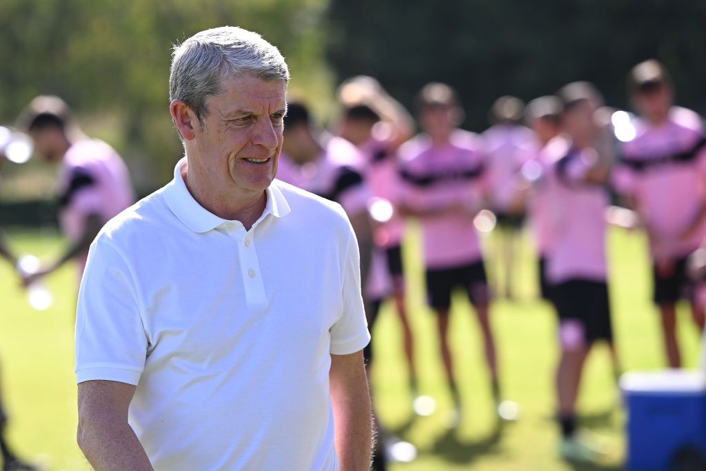 Brian Marwood, dirigente del City Football Group in visita al Tenente Onorato agli allenamenti del Palermo
