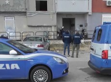Agguato in via Grottasanta, 2 fermi della polizia