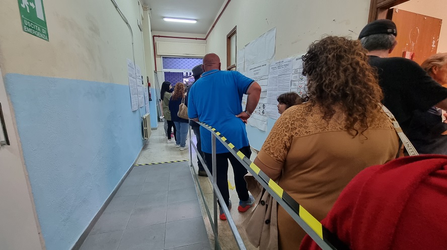 Un seggio a Siracusa