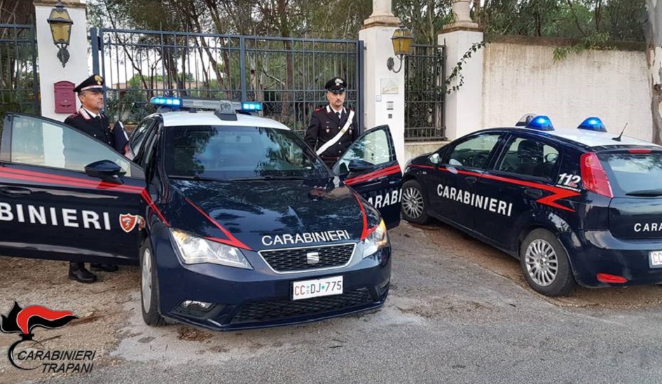 Arrestato per violenze ripetute contro la madre
