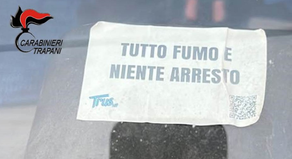 Spacciatore arrestato a Pantelleria con il cartello sul parabrezza dell'auto