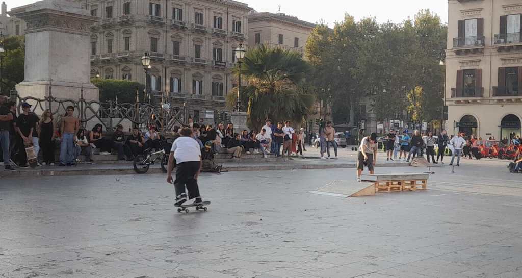 Skatepark improvvisato al Politeama, Palermo