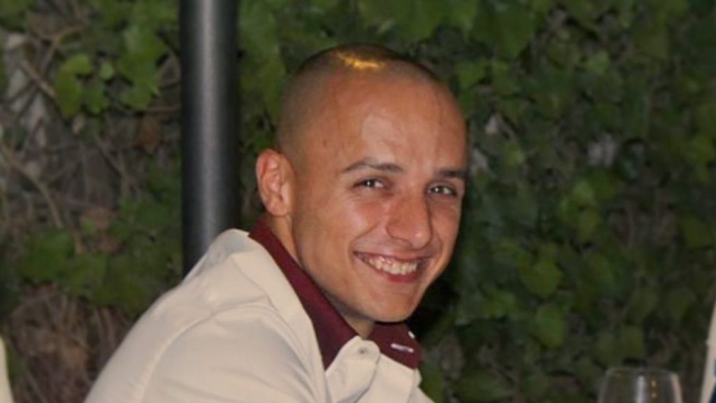 Alessandro Tomasella, il giovane morto ustionato con il barbecue, lutto e funerali a San Cataldo