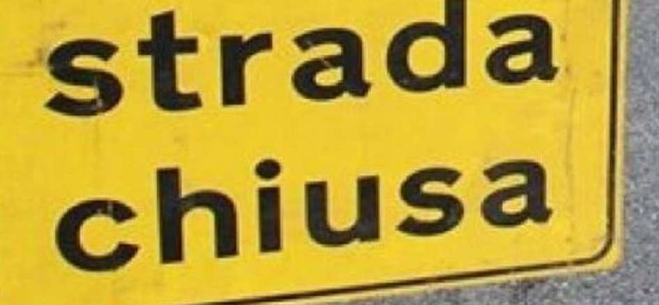 Strada chiusa sulla 117 bis a causa di un incidente frontale