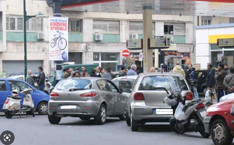 Code ad un distributore di carburante