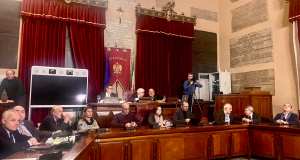 Niente stralcio delle cartelle esattoriali a Palermo, scoppia la polemica
