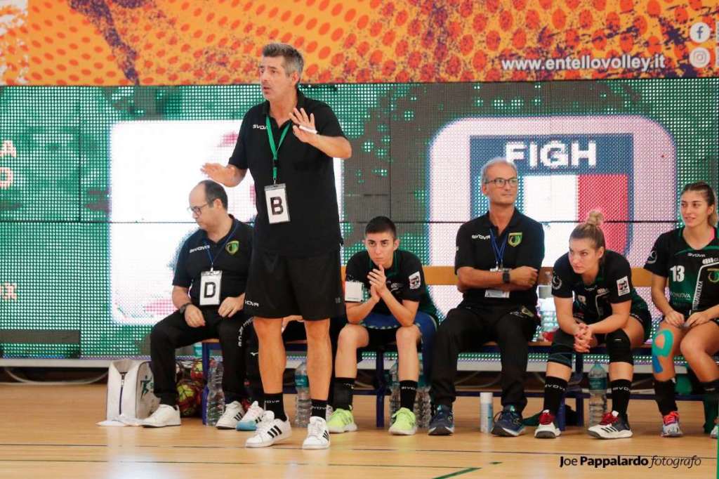 Filiberto Kokuca lascia la panchina dell'Handball Erice
