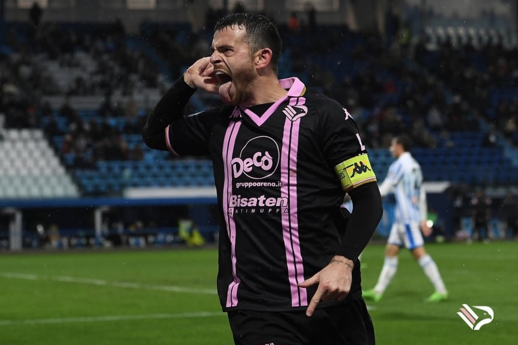 Matteo Brunori, Palermo, festeggia il gol alla Spal