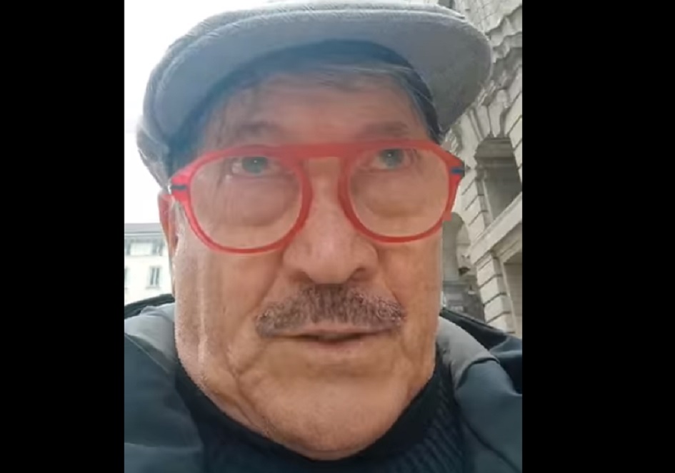 L'attore Tony Sperandeo, costretto a scendere dall'aereo