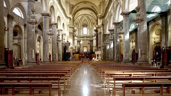 Pranzo di Natale per i poveri della Comunità di Sant'Egidio alla Chiesa di San Domenico di Palermo