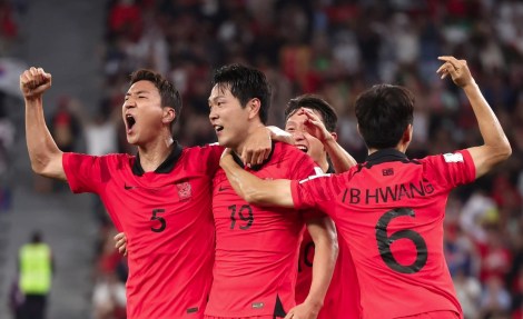 I sudcoreani festeggiano il passaggio agli ottavi di finale in Qatar 2022