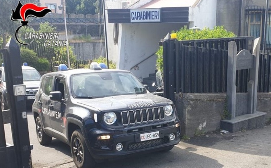 Minacce via telefono all'ex compagna, carabinieri di Belpasso arrestano giovane