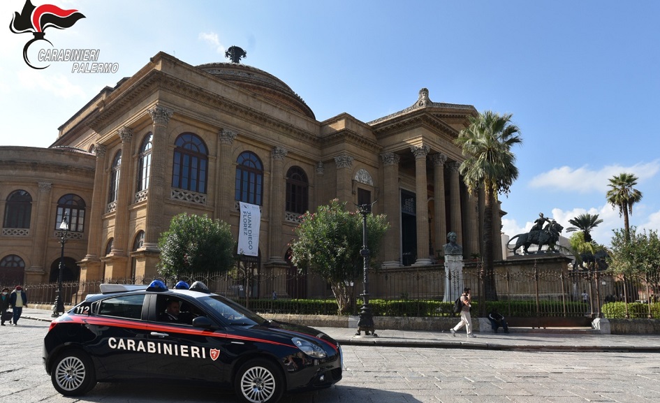 Arrestata gang che ruba pezzi di auto a Palermo