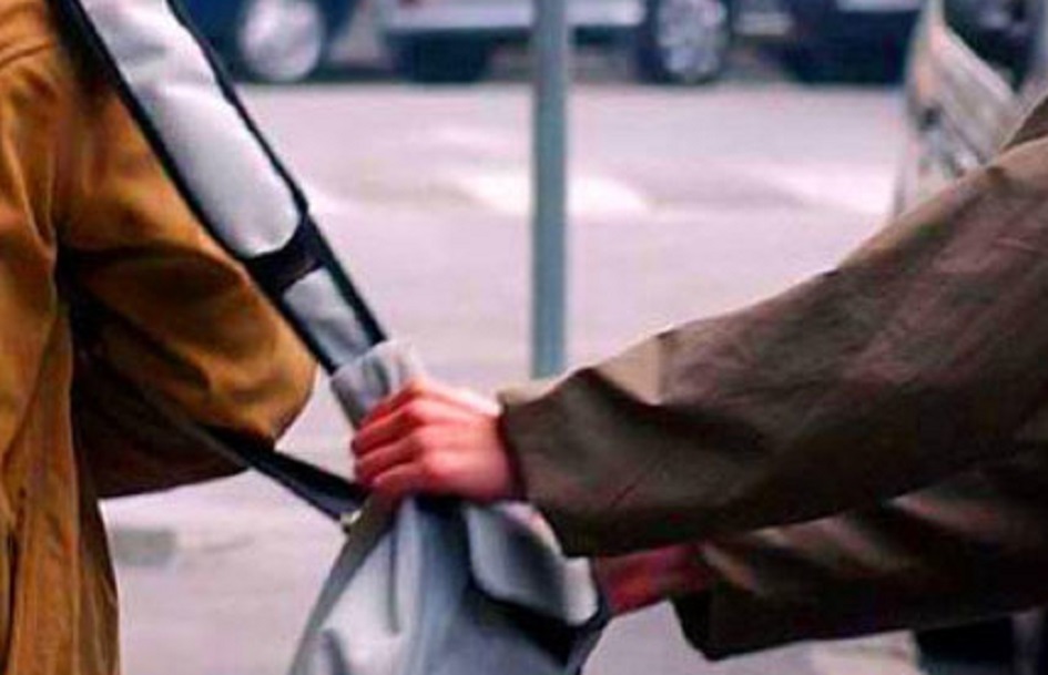 Donne aggredite in centro a Palermo, derubate delle borse