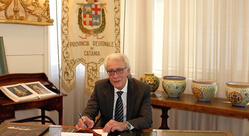 Bufera sul commissario straordinario di Catania Federico Portoghese, non avrebbe i titoli necessari