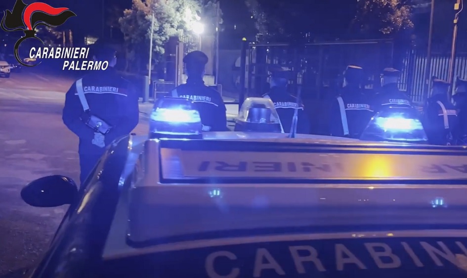Alcuni degli indagati avevano il terrore dei carabinieri, tutto raccontato in un’intercettazione con il “capo” della cricca
