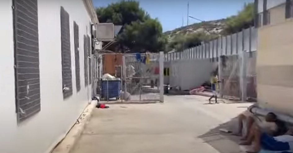 E’ al collasso l’hotspot di Lampedusa, oltre 2 mila i migranti ospitati su una massima capienza di 400, situazione sempre più critica