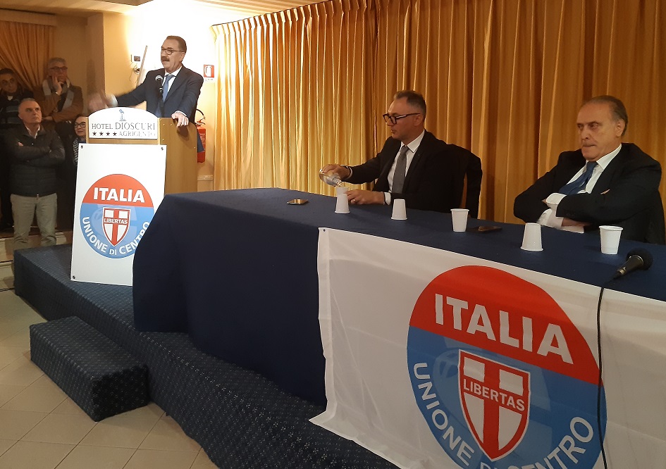 Convention Udc in Sicilia, prove d'intesa con la Dc per un grande centro
