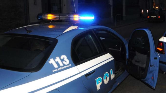 Arrestato pusher nervoso a Catania, trovati droga e radioline