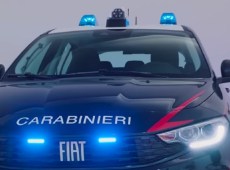 Auto di una donna data alle fiamme a Palermo, indagano i carabinieri