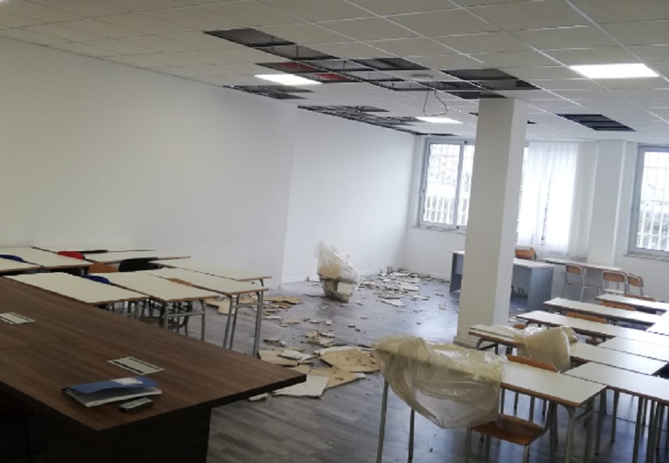 Il crollo di calcinacci al geometra di Siracusa