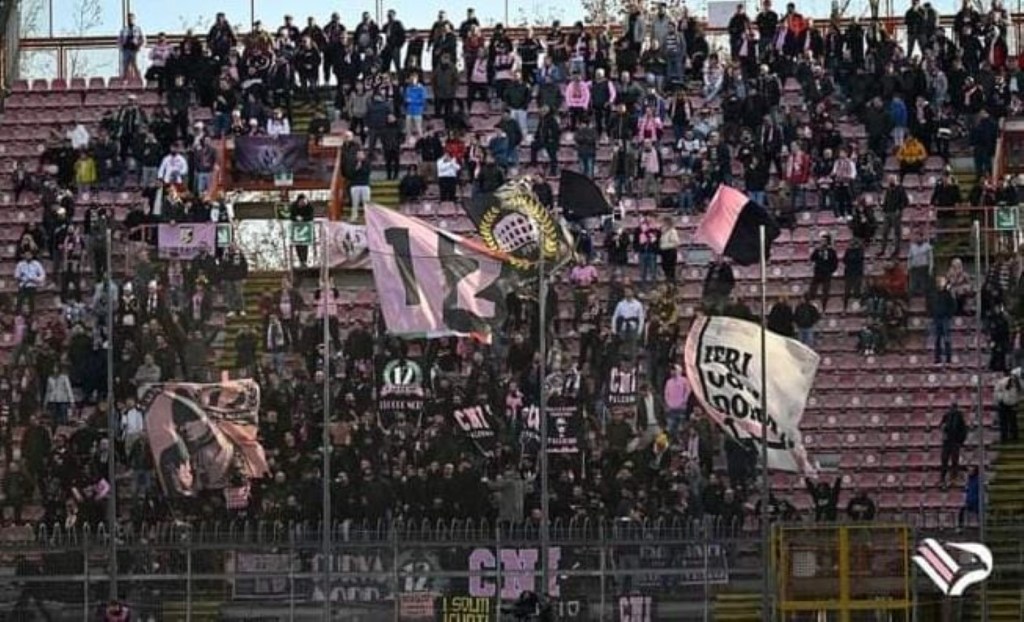 Tifosi Palermo a Perugia