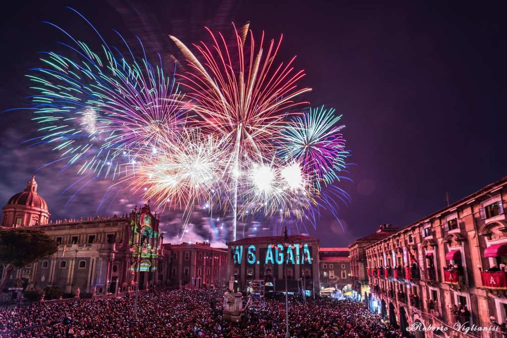 Festa di Sant'Agata, i fuochi d'artificio della 'sira 'o tri"