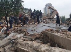 Terremoto in Turchia, altra scossa fortissima, sale il bilancio delle vittime