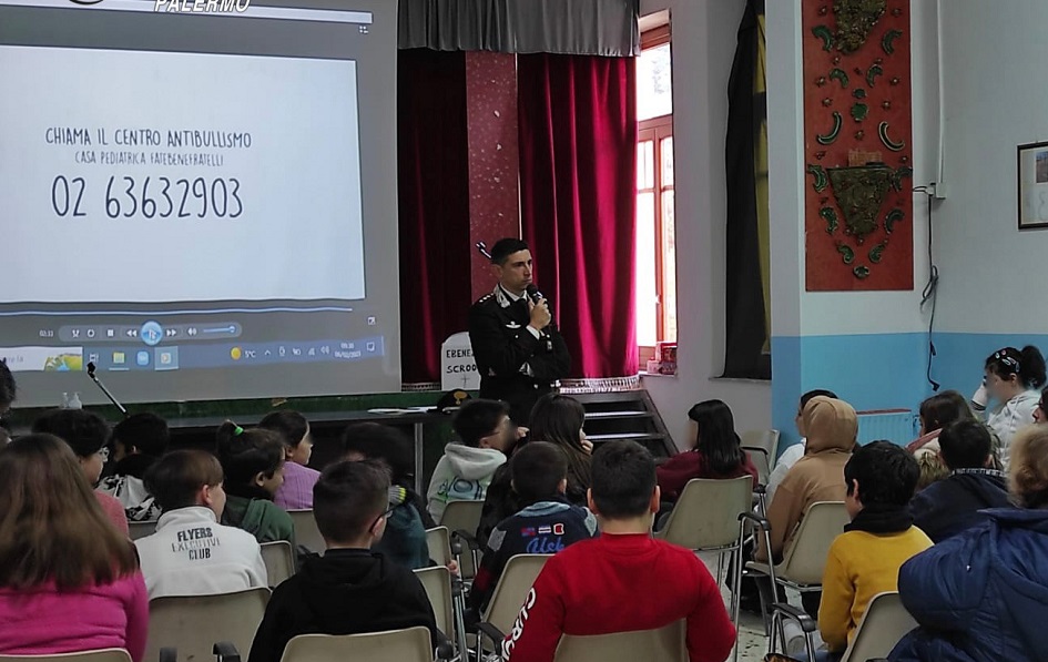 Consegnata una pergamena agli alunni delle scuole di Bagheria per un impegno a combattere bullismo e cyberbullismo