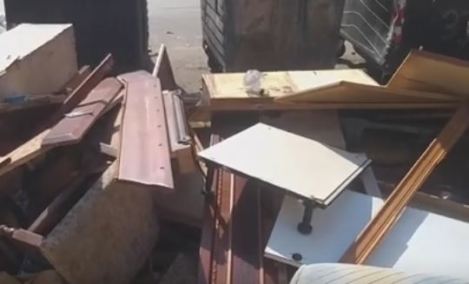 Bare abbandonate tra i rifiuti, Palermo