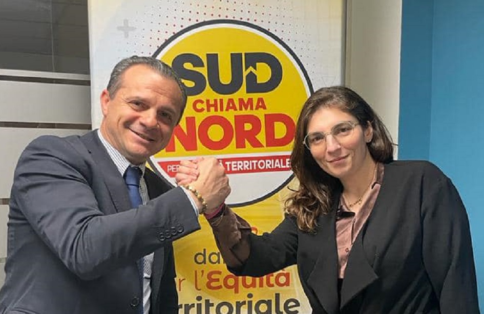 Laura Castelli nominata portavoce di Sud chiama nord di Cateno De Luca, si occuperà delle liste per le amministrative fuori Sicilia