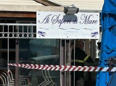 Incendio danneggia ristorante a Mondello, intervento dei vigili del fuoco