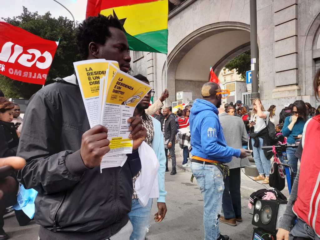 Manifestazione disservizi ufficio anagrafe Palermo