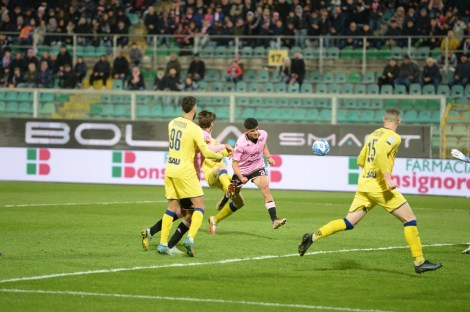 Aurelio sigla il momentaneo 4-2, Palermo-Modena, serie B 2022-2023, foto Pasquale Ponente