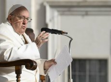 “Notte tranquilla” per Papa Francesco in ospedale, ha una bronchite