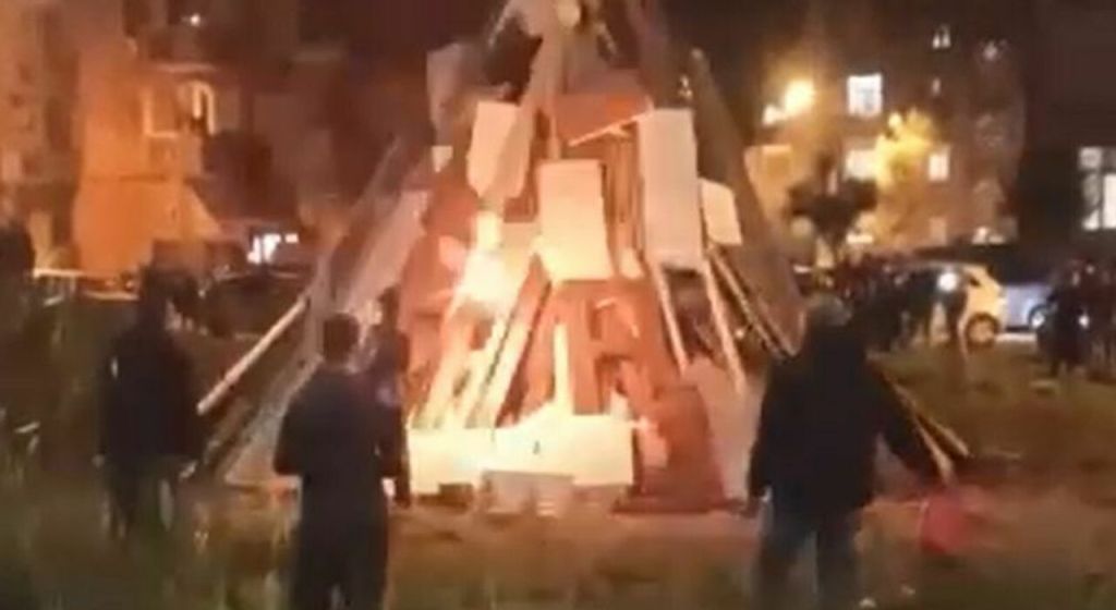 Esplosione a Taranto durante un falò.