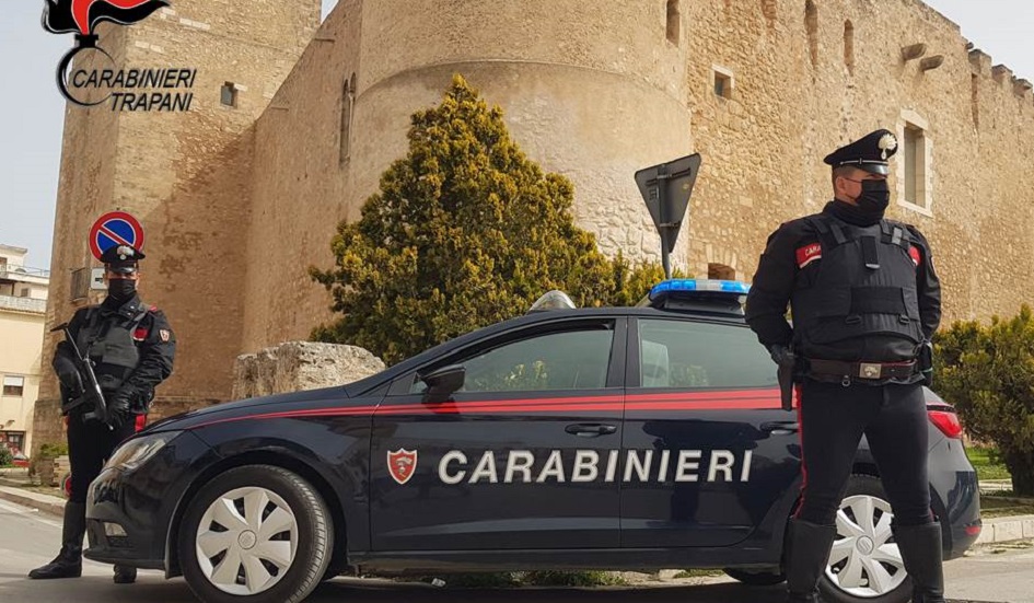 Arrestato un uomo nel Trapanese che si rifiuta di risarcire i danni da lui provocati dopo un incidente, le vittime intimorite