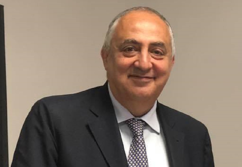 Il sindaco di Palermo Roberto Lagalla nomina altri due consulenti e rimpingua il capitolo per pagarli con il suo fondo di riserva