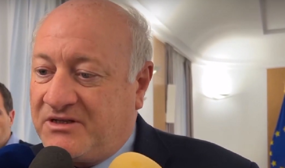 Aumenta lo scarto di voti tra l’assessore Andrea Messina, eletto alle scorse regionali, e il primo dei non eletti Giuseppe Marletta