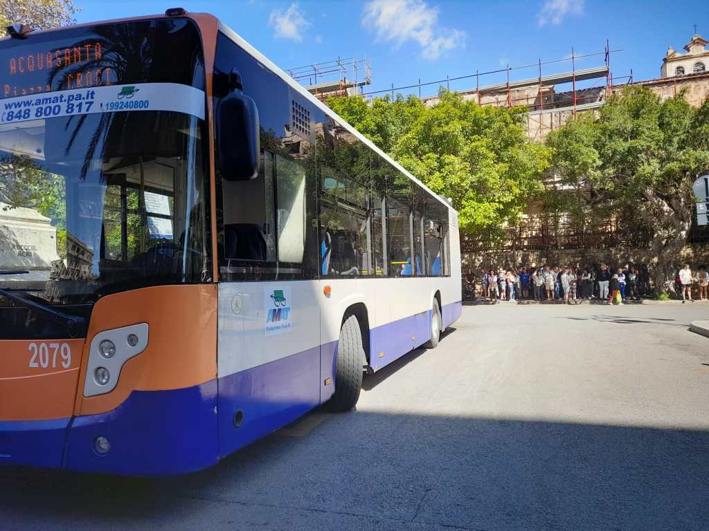 Autobus Amat 721 Palermo