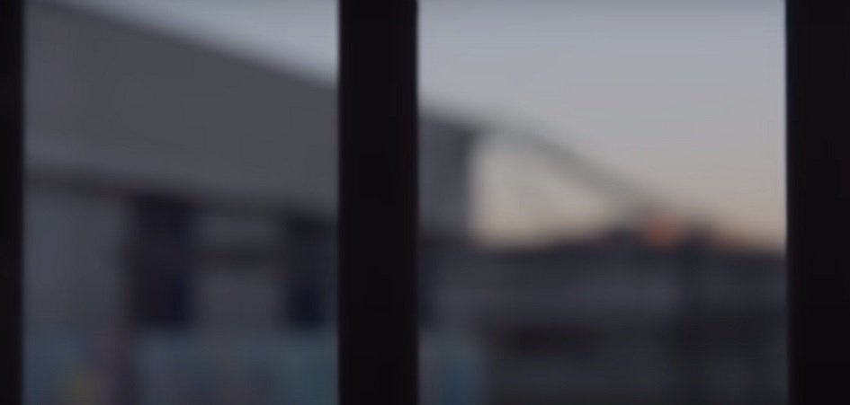 Paura nel carcere di Catania, un minorenne ha dato fuoco alla propria cella e durante le operazioni di spegnimento resta ferito un agente