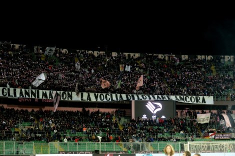 Curva nord stadio Barbera per Palermo-Cosenza, foto Pasquale Ponente