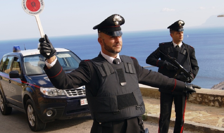 Furti di auto e anche di soldi e oggetti all’interno, scatta un arresto nel trapanese dopo le indagini approfondite dei carabinieri