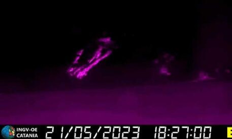 Nuova colata lavica sull’Etna dal cratere di Sud Est su Monte Frumento Supino, tremore su valori medio-bassi