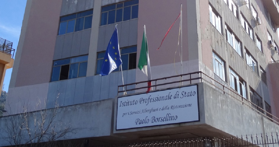 Ricompare il problema legionella all’istituto superiore “Borsellino” di Palermo, il dirigente scolastico dispone la chiusura