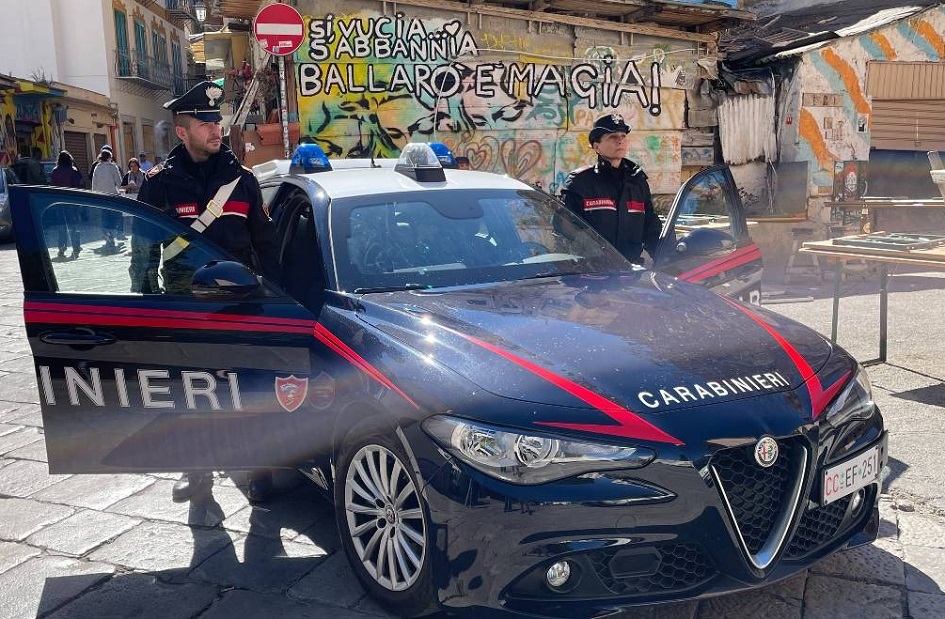 Nuova operazione antidroga nel mercato storico di Ballarò, i carabinieri arrestano uno spacciatore con 300 grammi di hashish