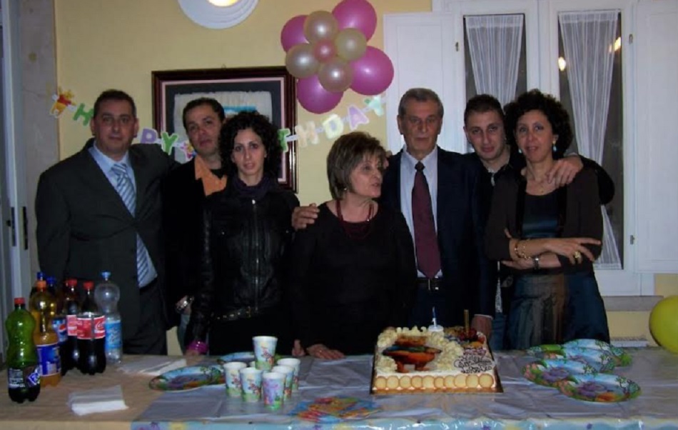 La famiglia di Salvatore Arcieri, morto per l'esposizione da amianto