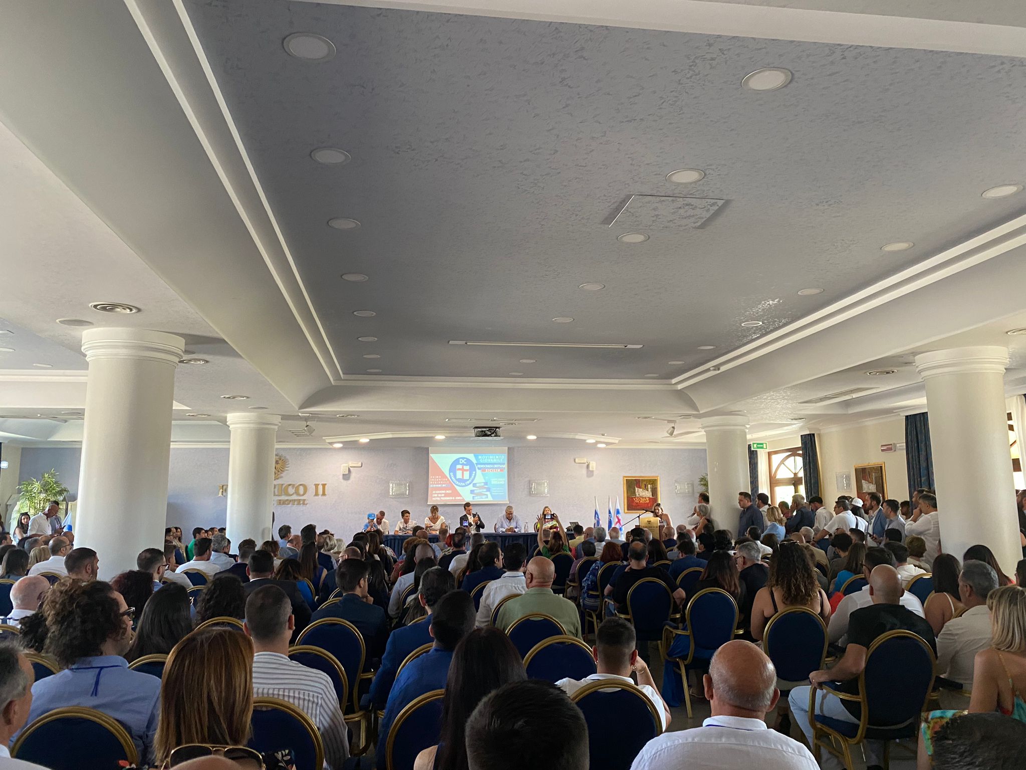 Seicento giovani presenti alla prima assemblea del movimento giovanile