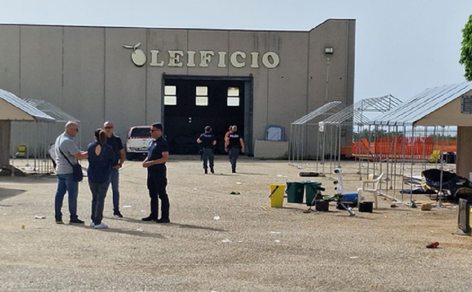 Nuova operazione di sgombero del campo migranti in ex oleificio del Trapanese, identificati altri 13 stranieri tra cui un irregolare